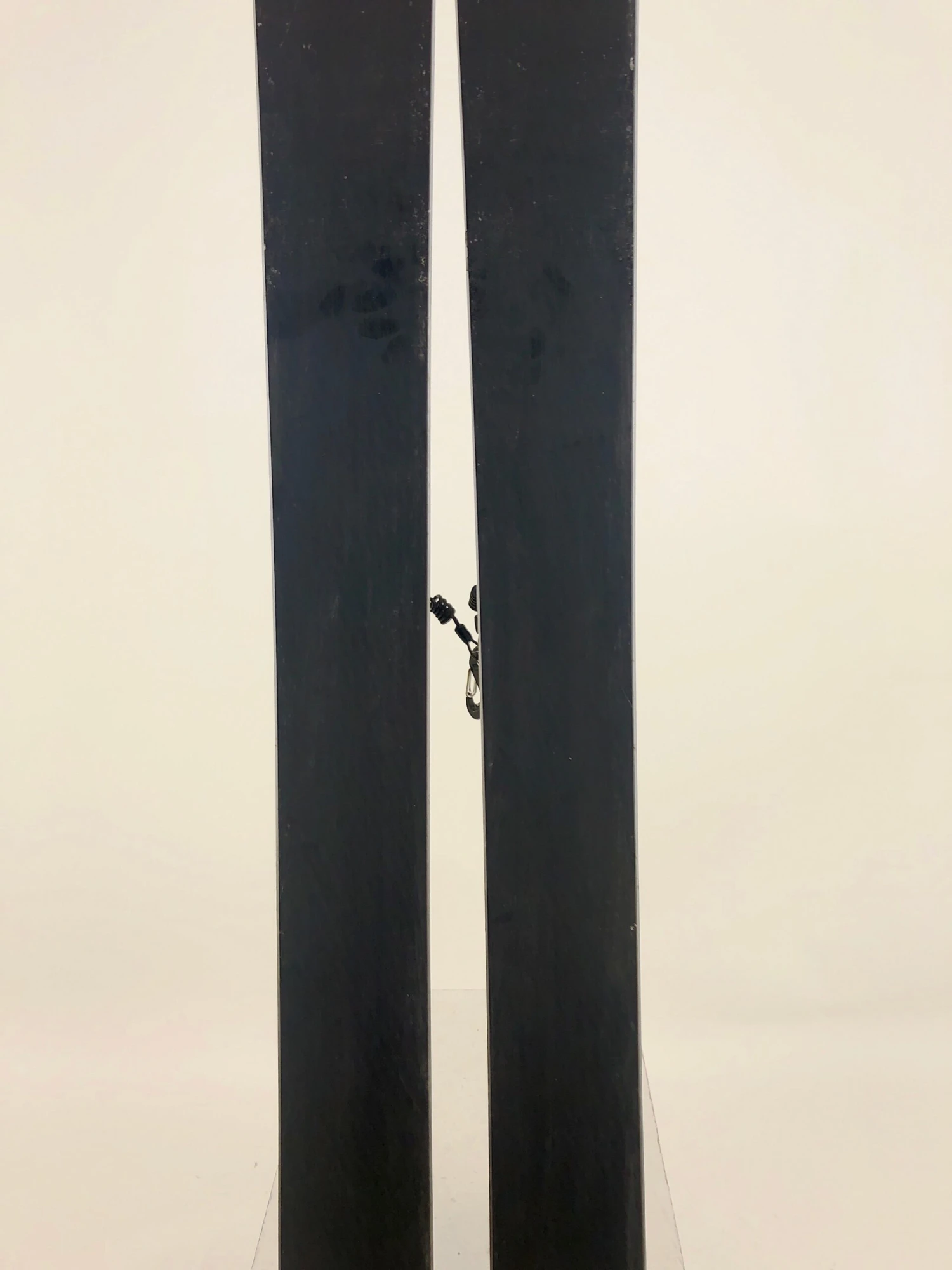 185cm Praxis BC W/ 22 Designs Lynx Lg W/ Leashes (Used) 8 185cm Praxis BC W/ 22 Designs Lynx Lg W/ Leashes (Used) - Image 6