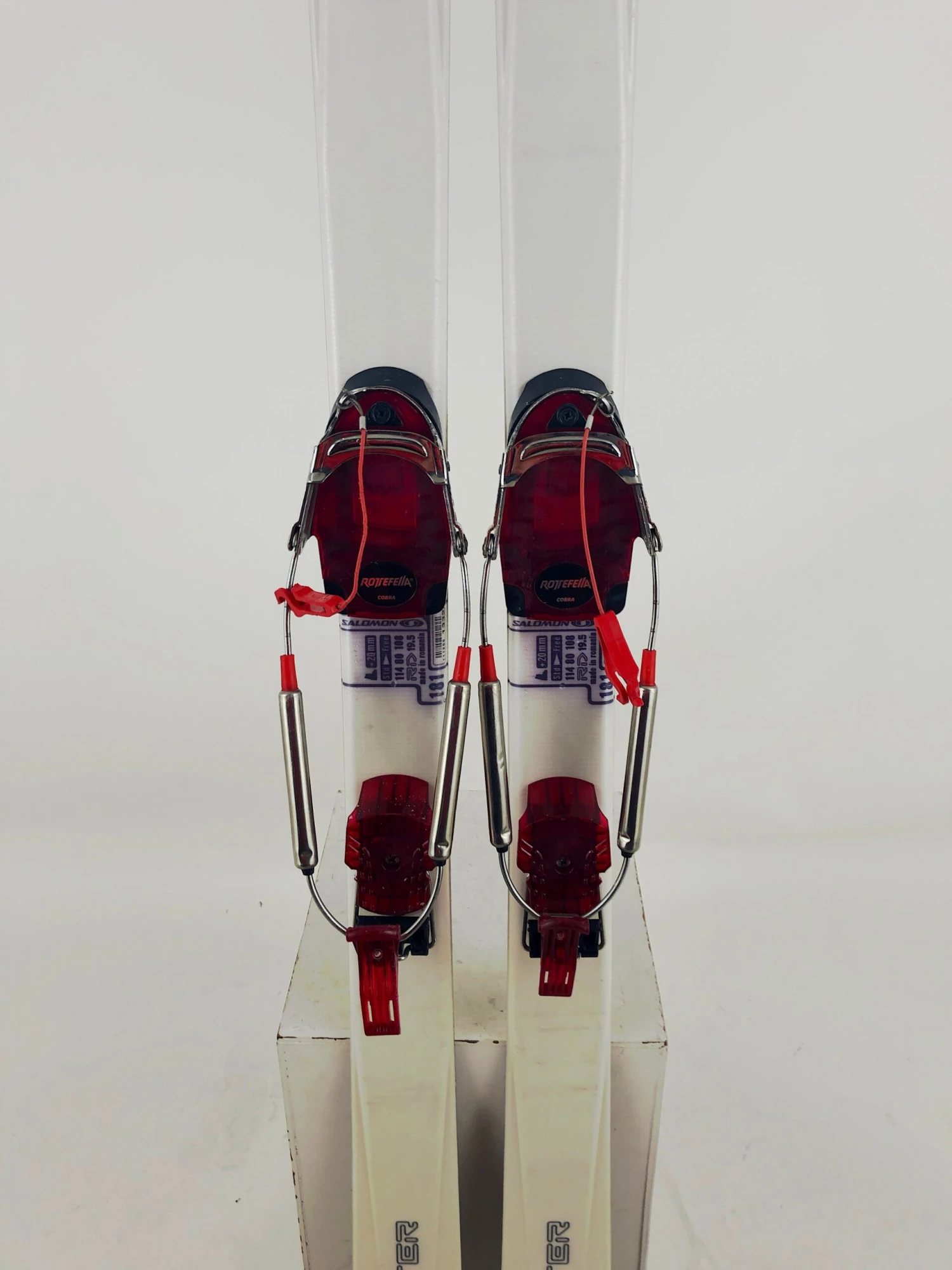 181cm Salomon Thruster W/ Rottefella Cobra Lg W/ Skins (Used) 5 181cm Salomon Thruster W/ Rottefella Cobra Lg W/ Skins (Used) - Image 3