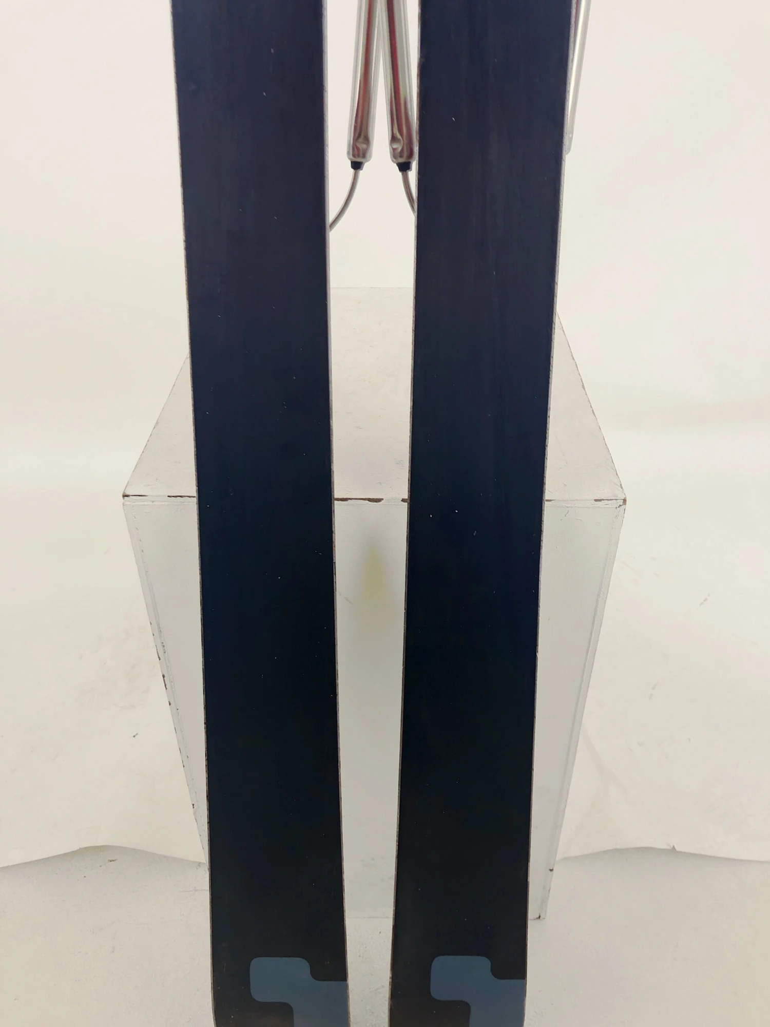 181cm Salomon Thruster W/ Rottefella Cobra Lg W/ Skins (Used) 9 181cm Salomon Thruster W/ Rottefella Cobra Lg W/ Skins (Used) - Image 7